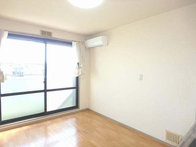 居室・リビング　６帖のＤＫ（イメージ）