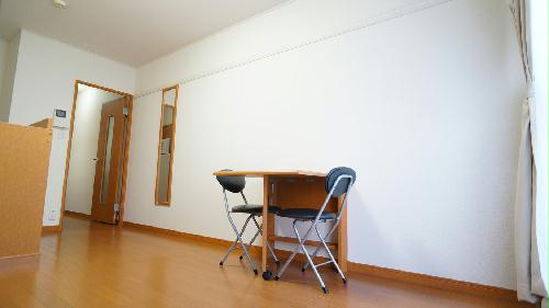 居室・リビング　同タイプ物件の為、実際とは多少異なる場合がございます。