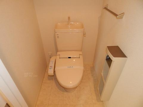 トイレ　シャワー付トイレ