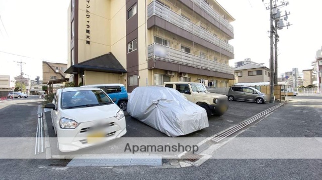駐車場　エントランス