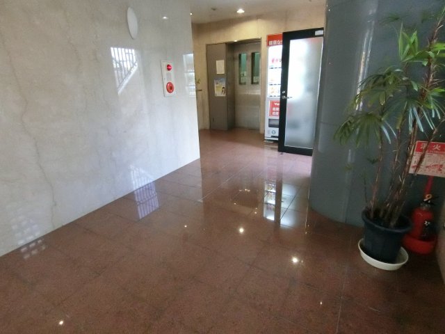 エントランス　詳細は、RISUMO江坂本店→06-6155-7137まで♪