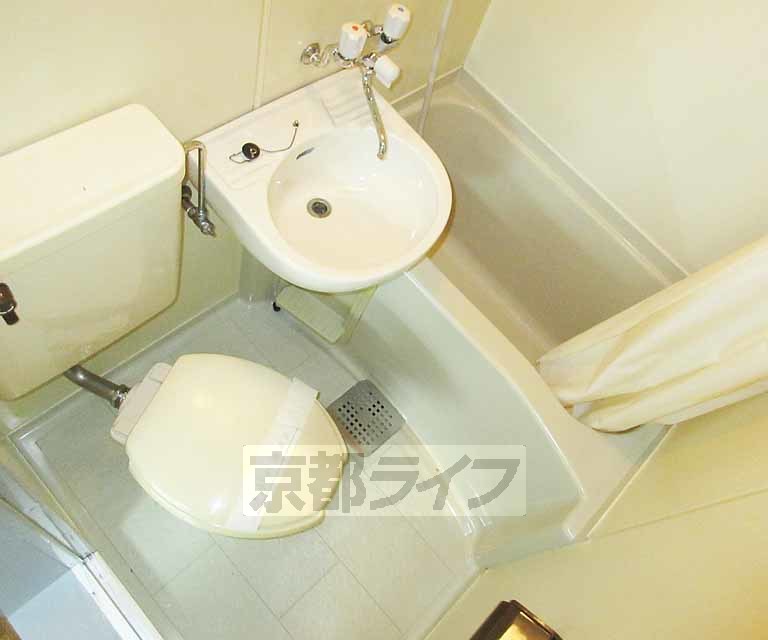 バス・シャワールーム　掃除のしやすいユニットバスです！