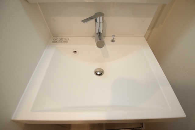 洗面設備　※こちらは別の階の参考写真です