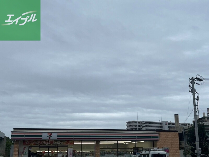 コンビニ　セブンイレブン長崎総合科学大学前店（コンビニ）まで279m