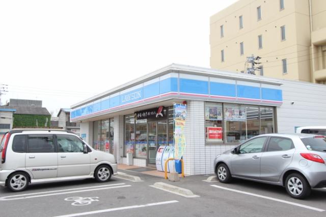 コンビニ　ローソン高松木太町６区（コンビニ）まで645m