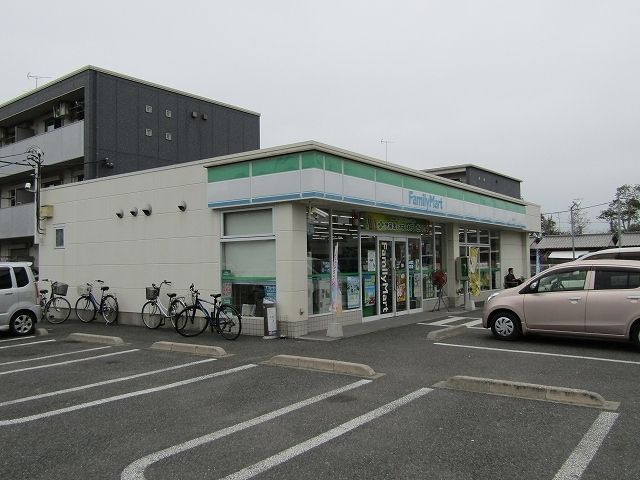 コンビニ　ファミリーマート新茂原店（コンビニ）まで650m