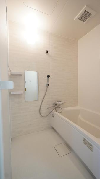 バス・シャワールーム　お風呂です