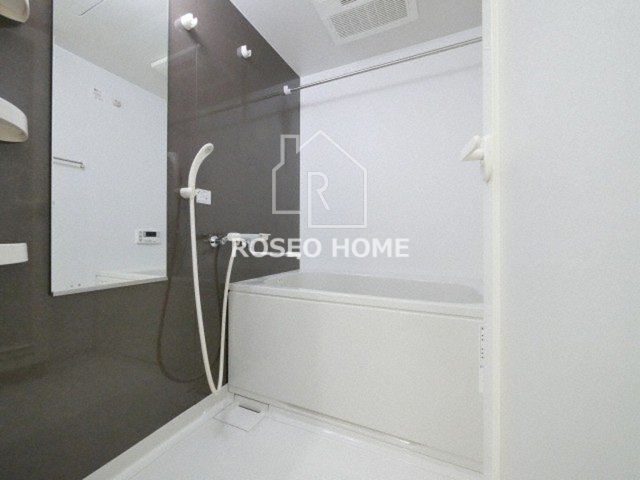 バス・シャワールーム　同マンション別部屋：参考写真