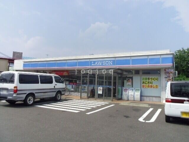 コンビニ　ローソン青森篠田二丁目店（コンビニ）まで638m