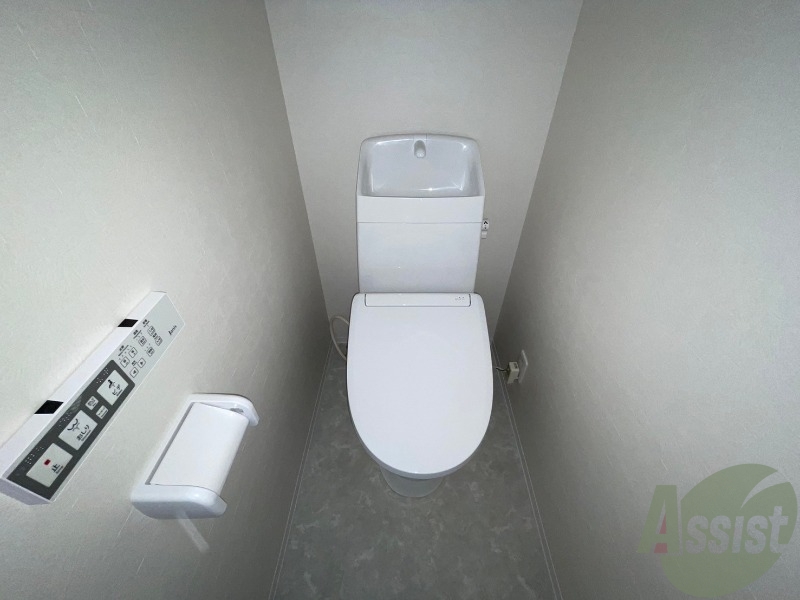 トイレ　こちらはトイレになります。ウォシュレット付きです。