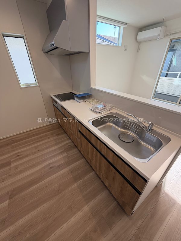 キッチン　食洗器付き。