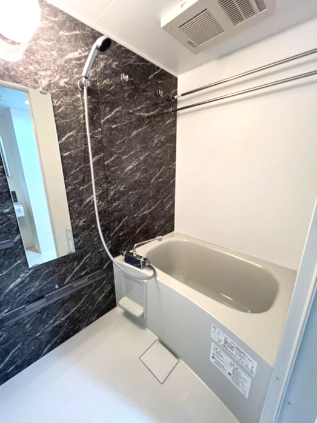 バス・シャワールーム　※別部屋参考写真
