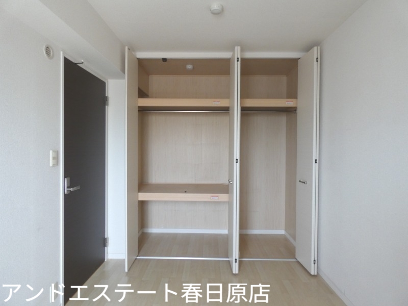 収納　各部屋に収納があります