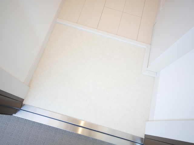 玄関　★フラットで安全な玄関です★