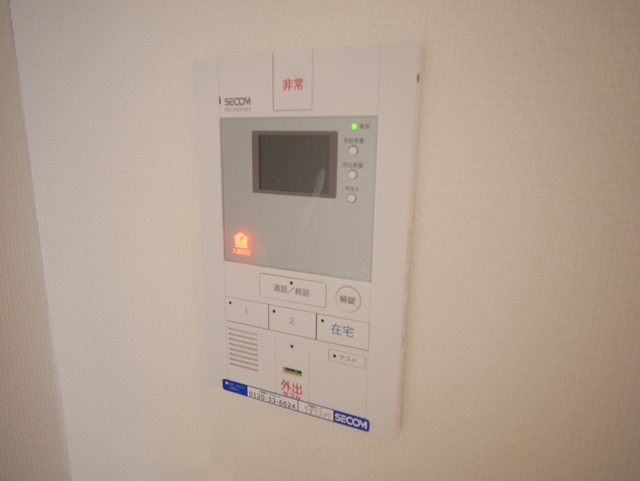 セキュリティ　★顔の見えるモニタ付インターホンで防犯面も安心ですね★