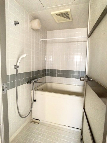 バス・シャワールーム　2023年10月撮影