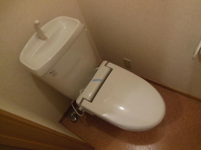 トイレ　お部屋探しはタウンハウジングへ