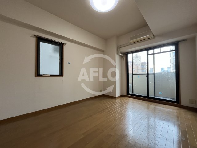 居室・リビング　エテルノヨシダ　リビング