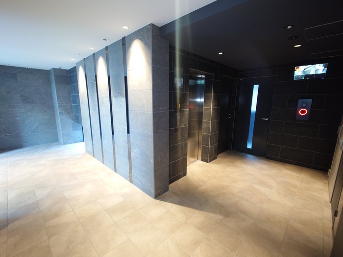 建物外観　建築中