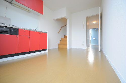 居室・リビング　1Fはフローリングです