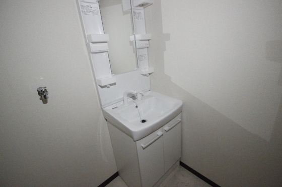 洗面設備　※改装前のお写真です