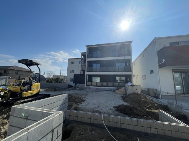 建物外観　完成前
