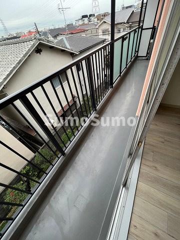 バルコニー　バルコニー付きです