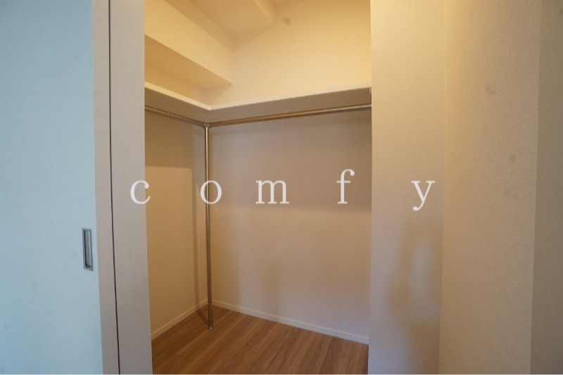 収納　ウォークインクローゼット