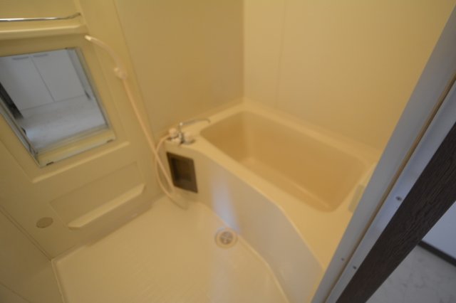 バス・シャワールーム　落ち着く空間のバスルーム♪