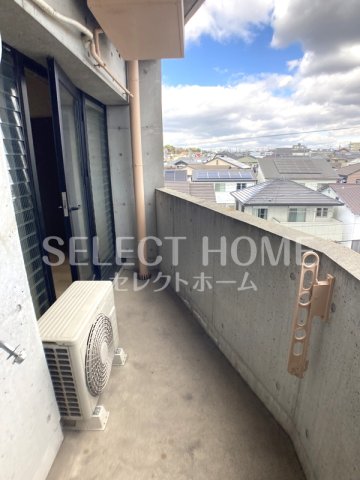 バルコニー　バルコニーがあります