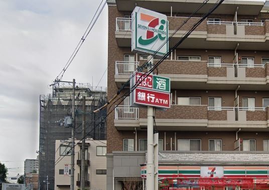 コンビニ　セブンイレブン高槻病院前店（コンビニ）まで580m
