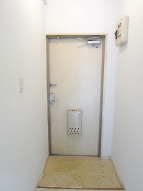 玄関　★お問い合わせはタウンハウジングまで★