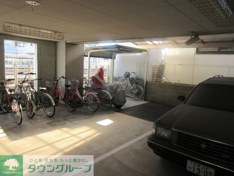 駐車場　駐車場