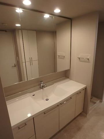 洗面設備　人気の独立洗面所