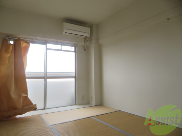 居室・リビング　南向きで日当たり良好なのでリラックス出来そうですね。