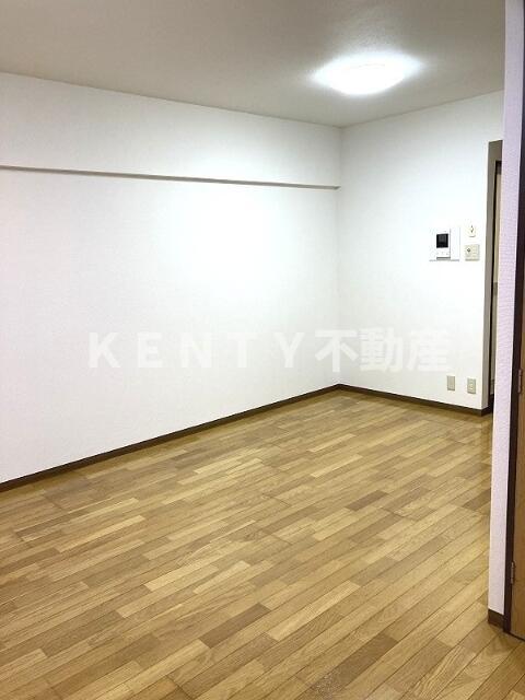 その他部屋・スペース　使い勝手のいい寝室です