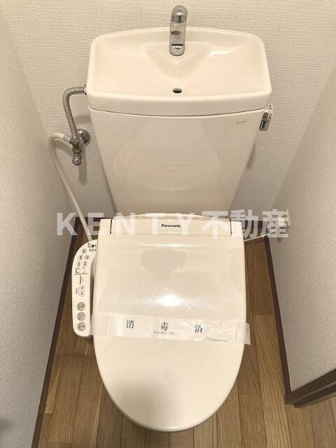 トイレ　温水洗浄便座