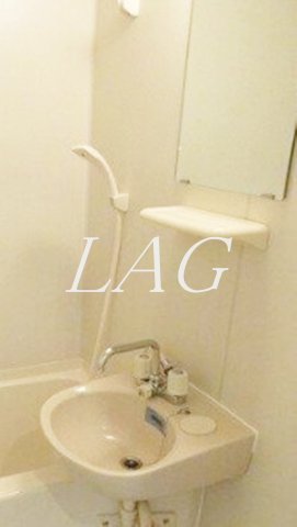 洗面設備　洗面台です。