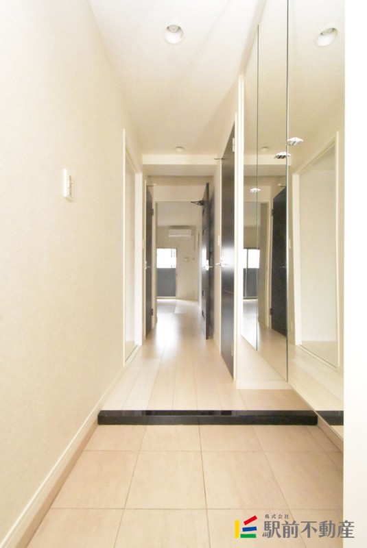 玄関　※同タイプ別部屋