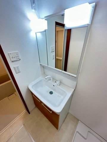 洗面設備　詳細は、RISUMO江坂本店までお問合せください♪