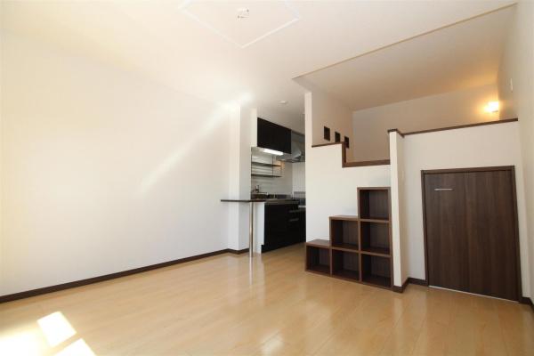 居室・リビング　同間取り別室