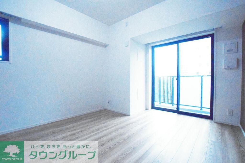 居室・リビング　★床の色見は階数によって異なります★