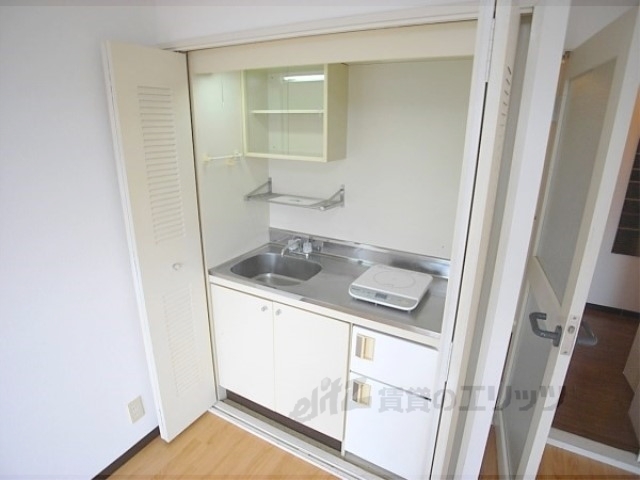 キッチン　扉で隠せます