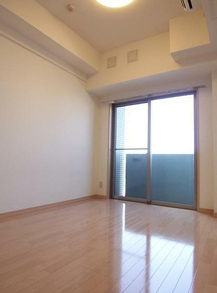 居室・リビング　※別部屋参考写真