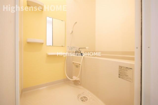 バス・シャワールーム　ゆったり過ごせるお風呂です