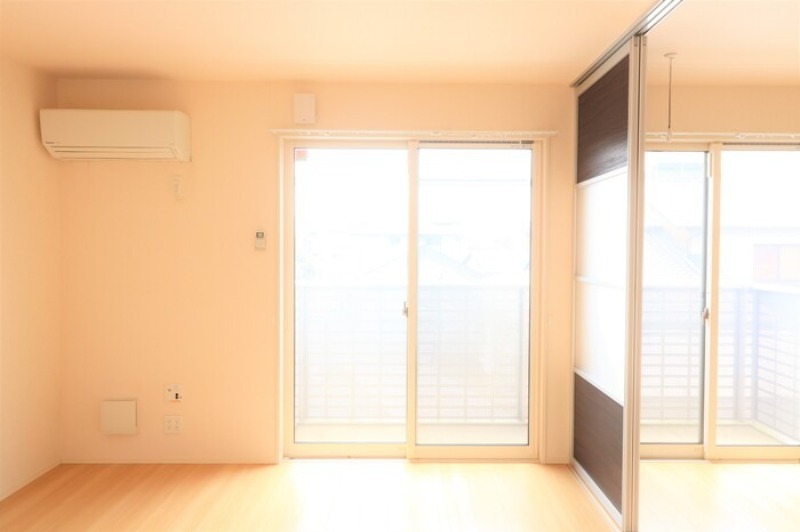 居室・リビング　図面と現状に相違がある場合には現状を優先