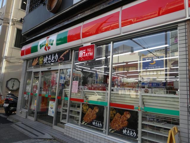 コンビニ　サンクス大阪福島駅前店（コンビニ）まで134m