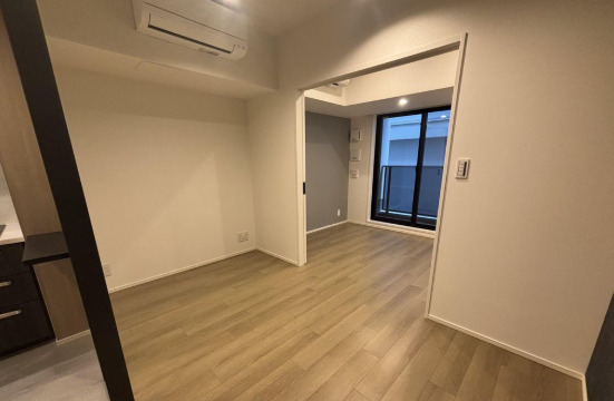 居室・リビング　※別部屋の参考写真です。