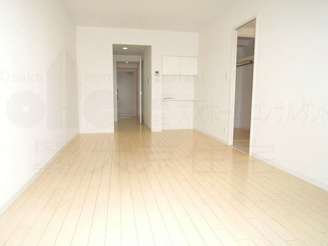 居室・リビング　反転イメージ写真