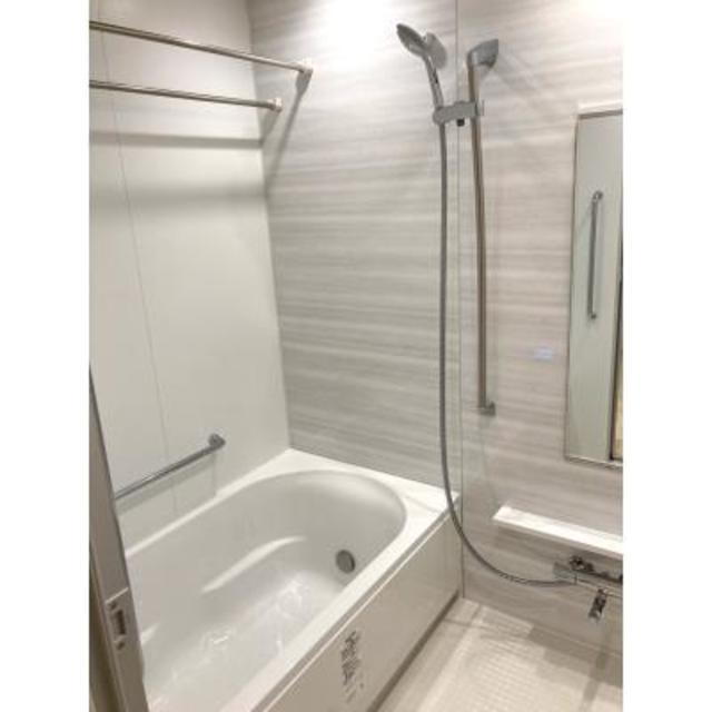 バス・シャワールーム　※写真は同タイプ住戸です。